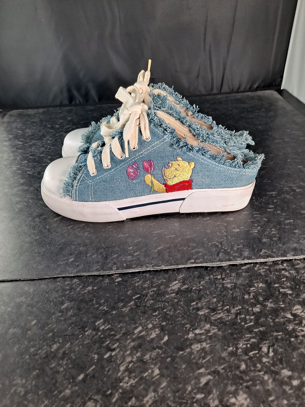 VINTAGE 1990s DISNEY Denim Slip-On Sneakers with Winnie the Pooh Embroidery - Picture 8 of 11